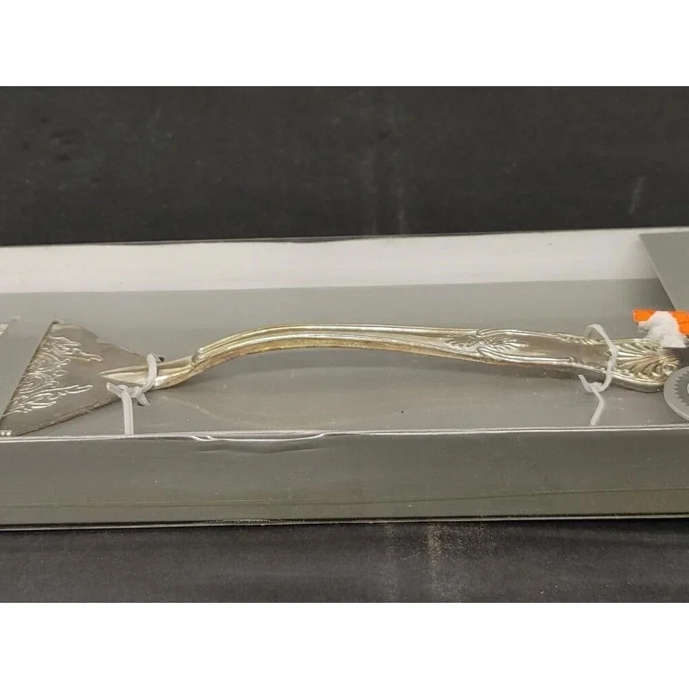 VTG Wilton Silver Plated Cake Server w/Ornate Design On Blade & Handle 12